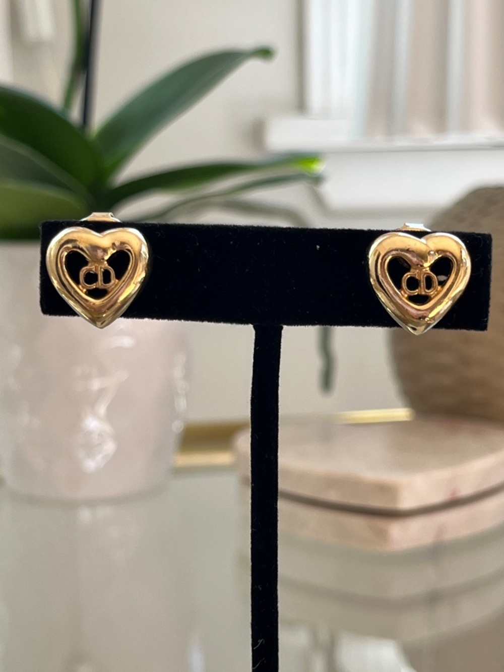 DIOR Vintage Gold Heart CD Logo Clip-On Earrings